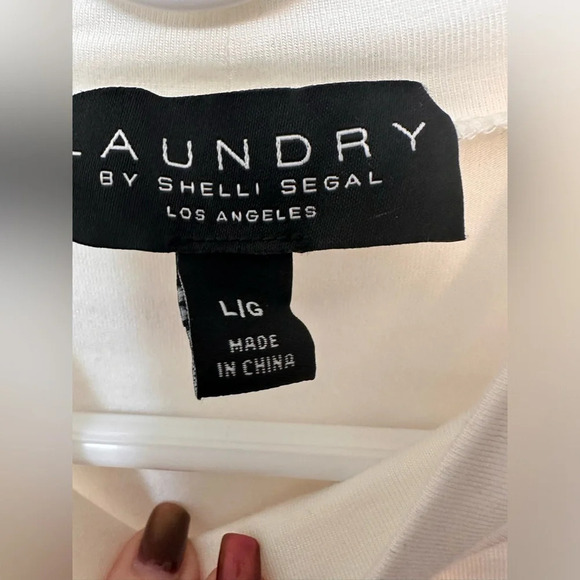 LAUNDRY BY SHELLI SEGAL white long Sleeves Knit Top lace shoulder NWT - Picture 5 of 8